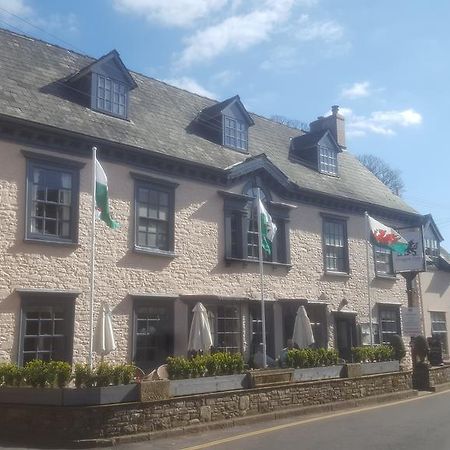 Dragon Inn Crickhowell Extérieur photo