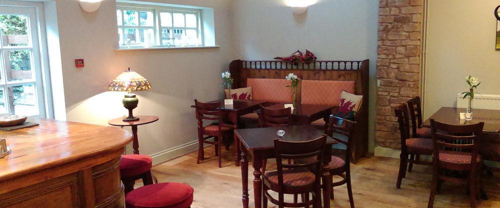 Dragon Inn Crickhowell Extérieur photo