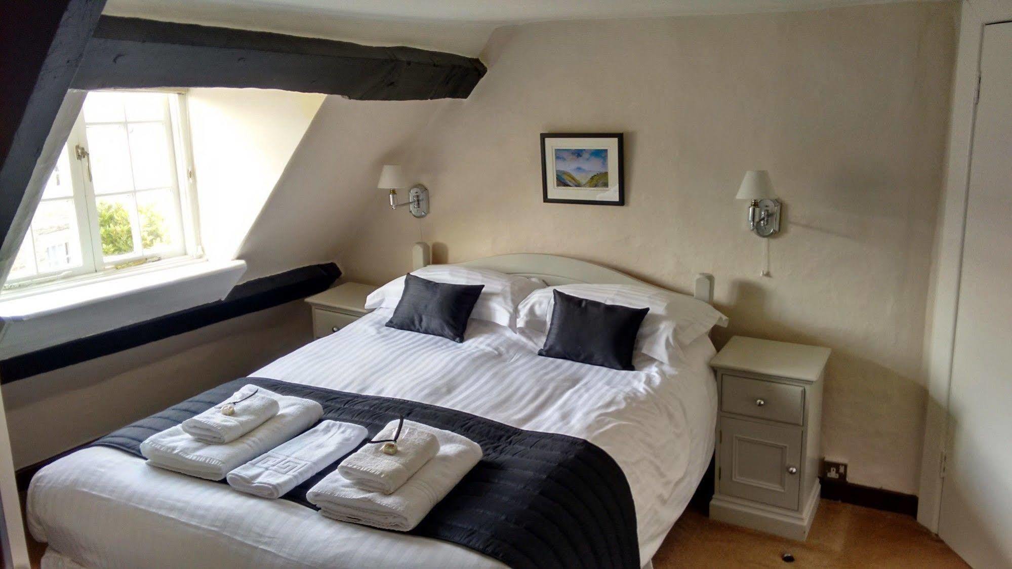 Dragon Inn Crickhowell Extérieur photo